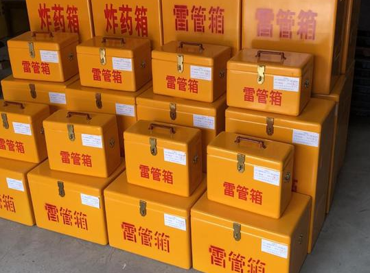 总口管理区玻璃钢雷管箱的使用寿命一般是多少？